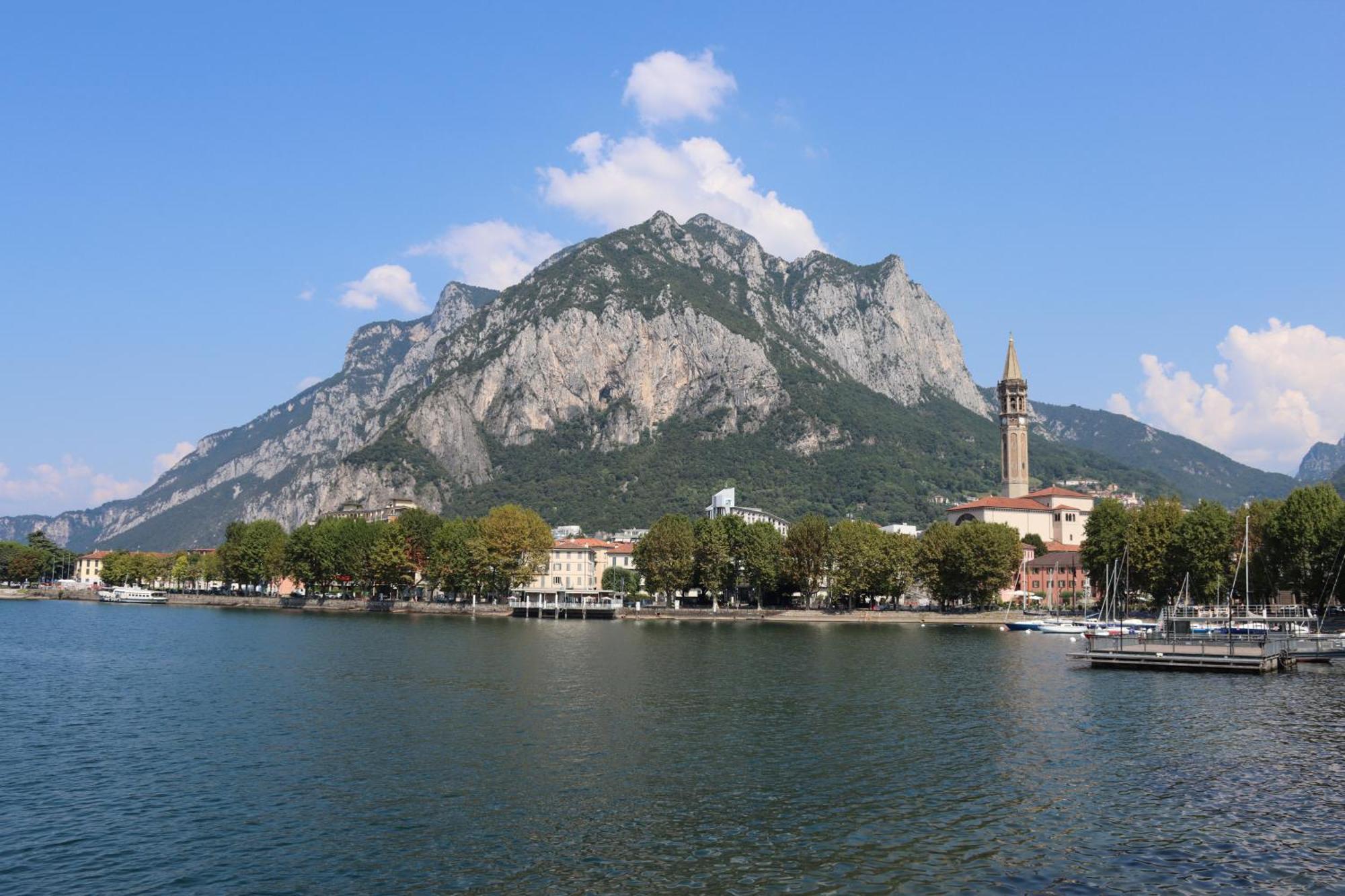 Appartement Casa Ardo Wifi & Free Parking In Lecco Center Extérieur photo
