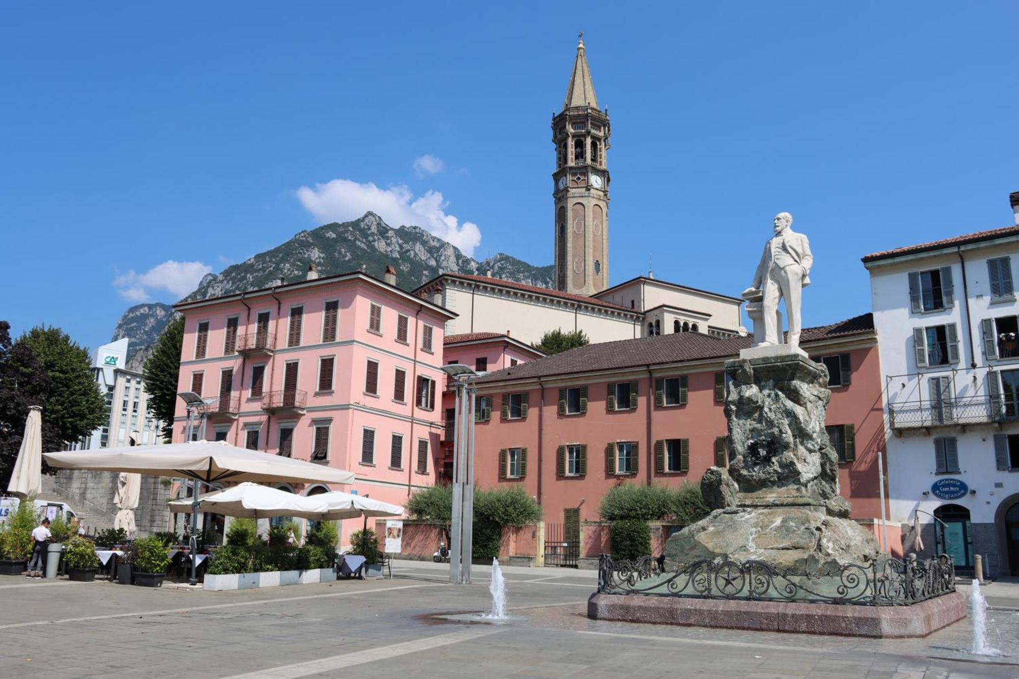 Appartement Casa Ardo Wifi & Free Parking In Lecco Center Extérieur photo