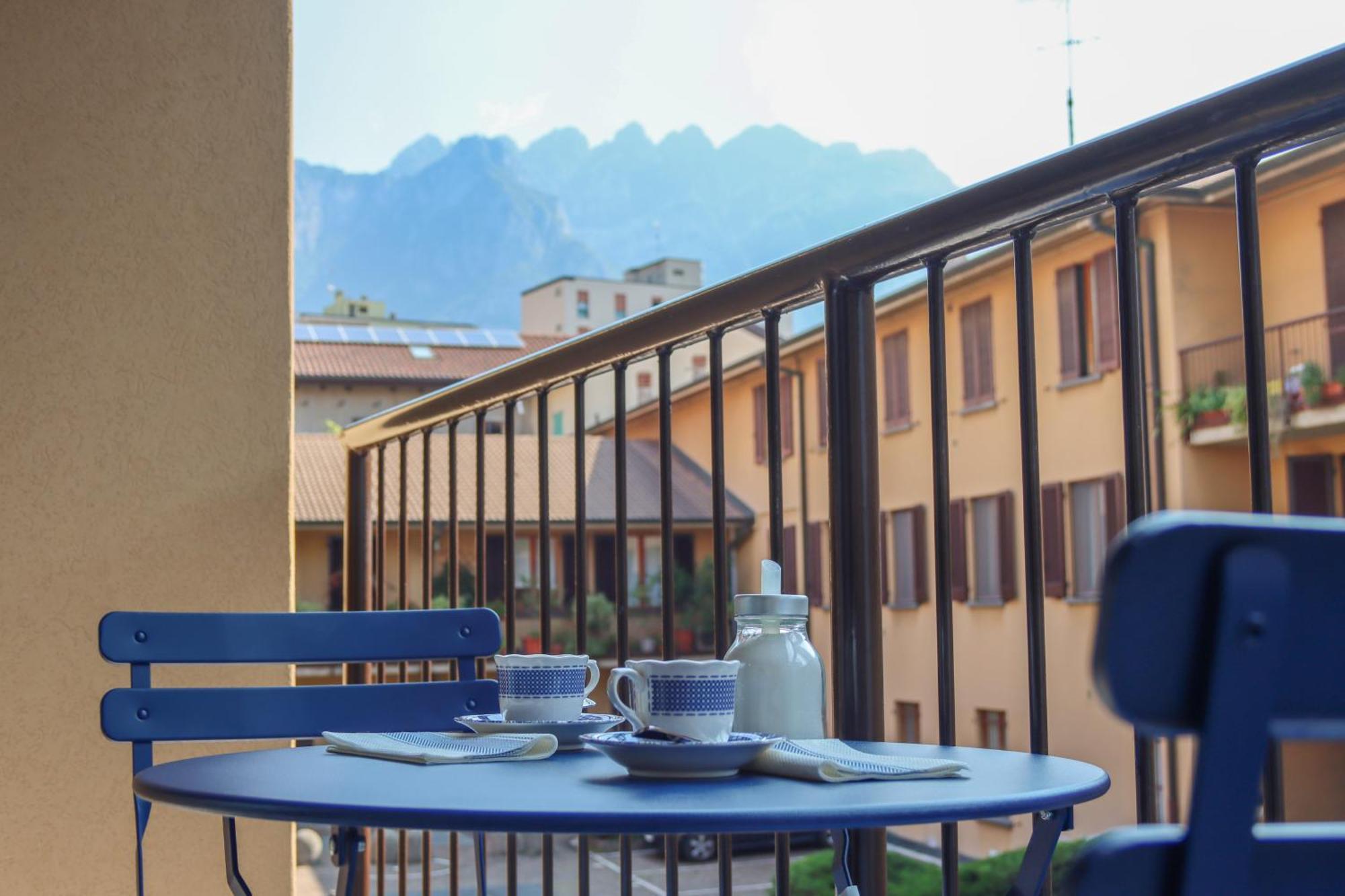 Appartement Casa Ardo Wifi & Free Parking In Lecco Center Extérieur photo